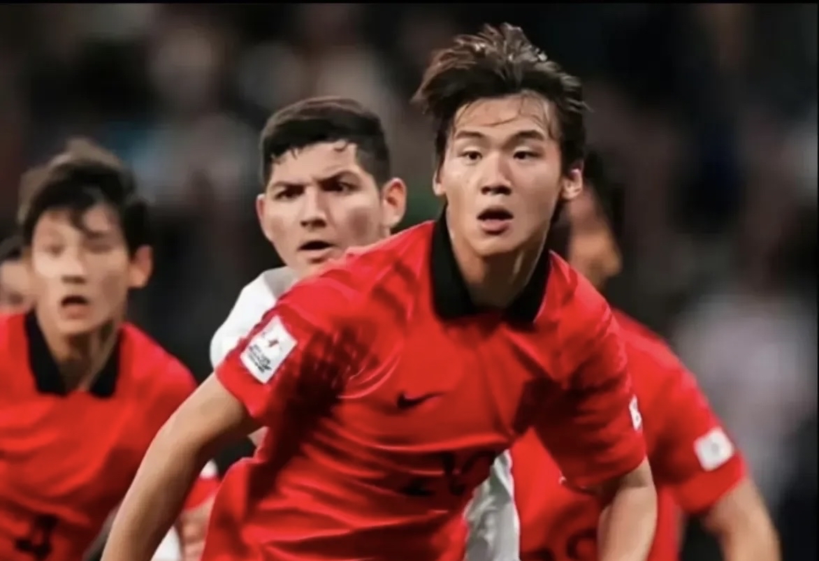 亚洲名将力挽狂澜，球队斗志昂扬的简单介绍