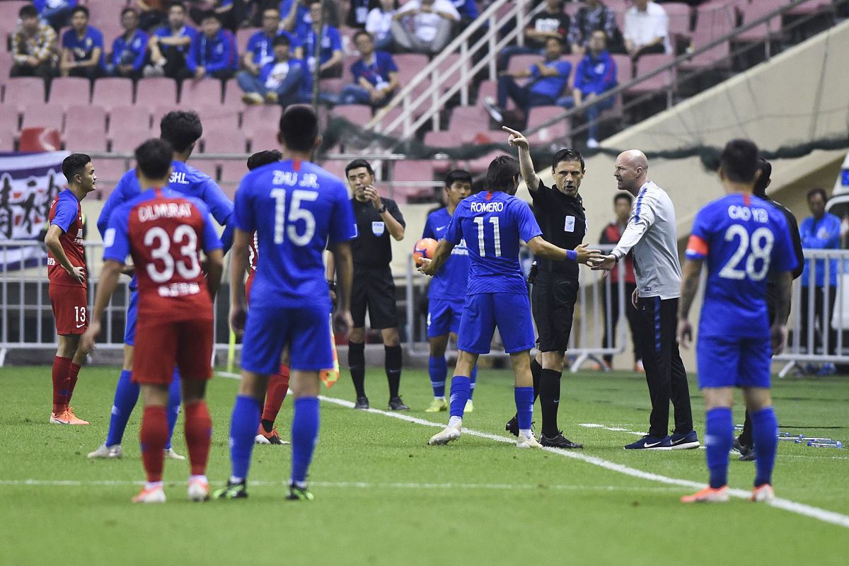 雷火电竞-足球赛事呈现激动人心的场面