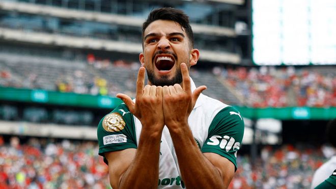 关于夺冠热门球队一路高歌猛进，势不可挡的信息