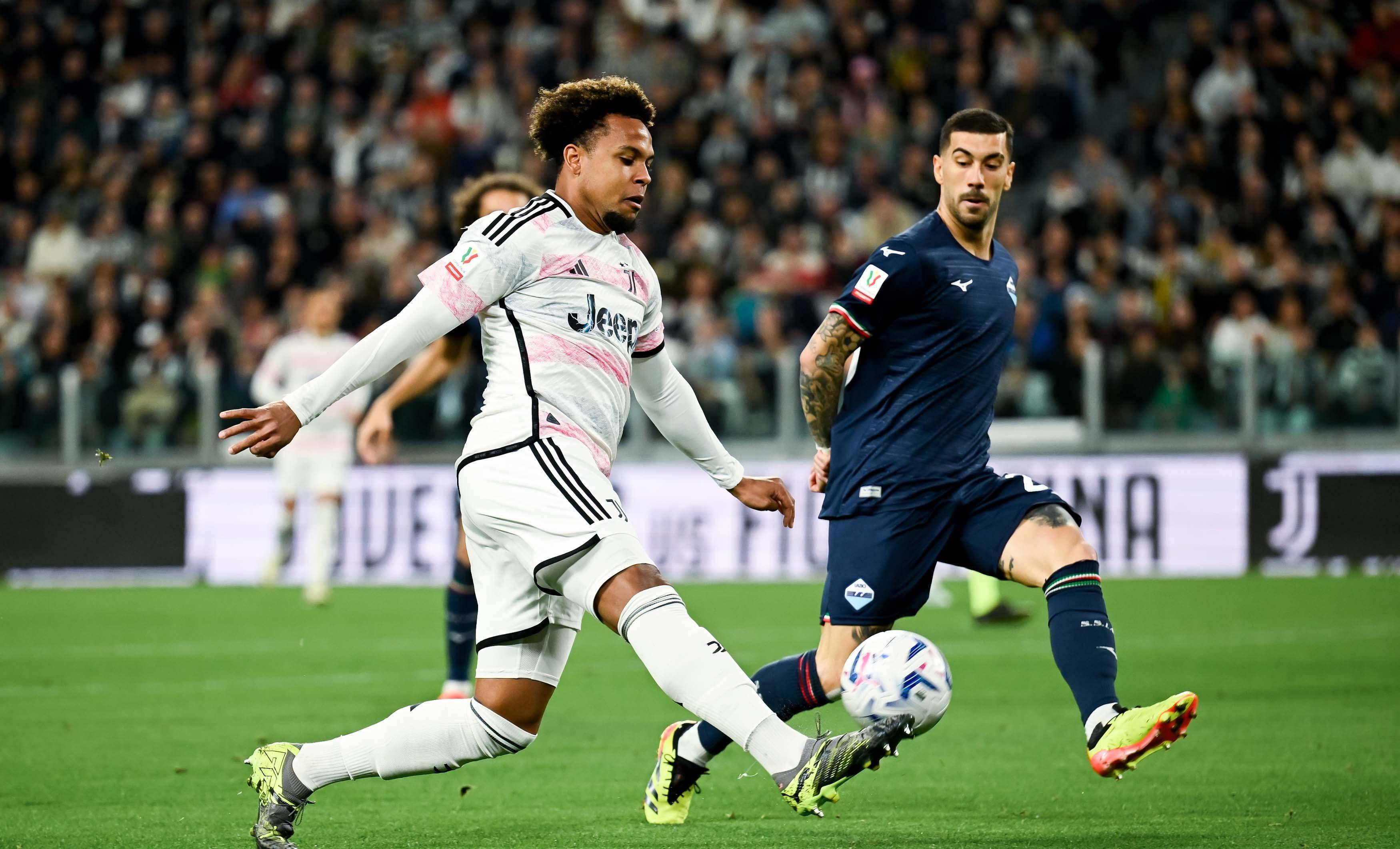 犹文图斯客场完胜对手，继续领跑的简单介绍