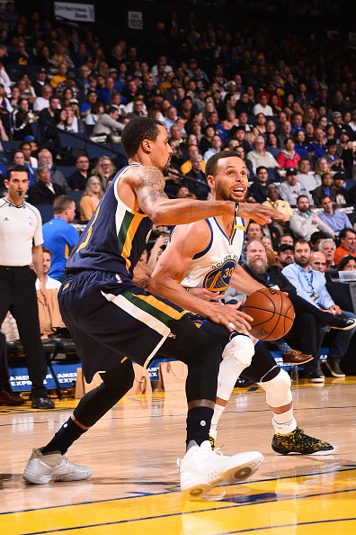 关于西班牙碾压里昂，安赛龙线上压制力十足激烈交锋小组赛，锁定晋级资格的信息