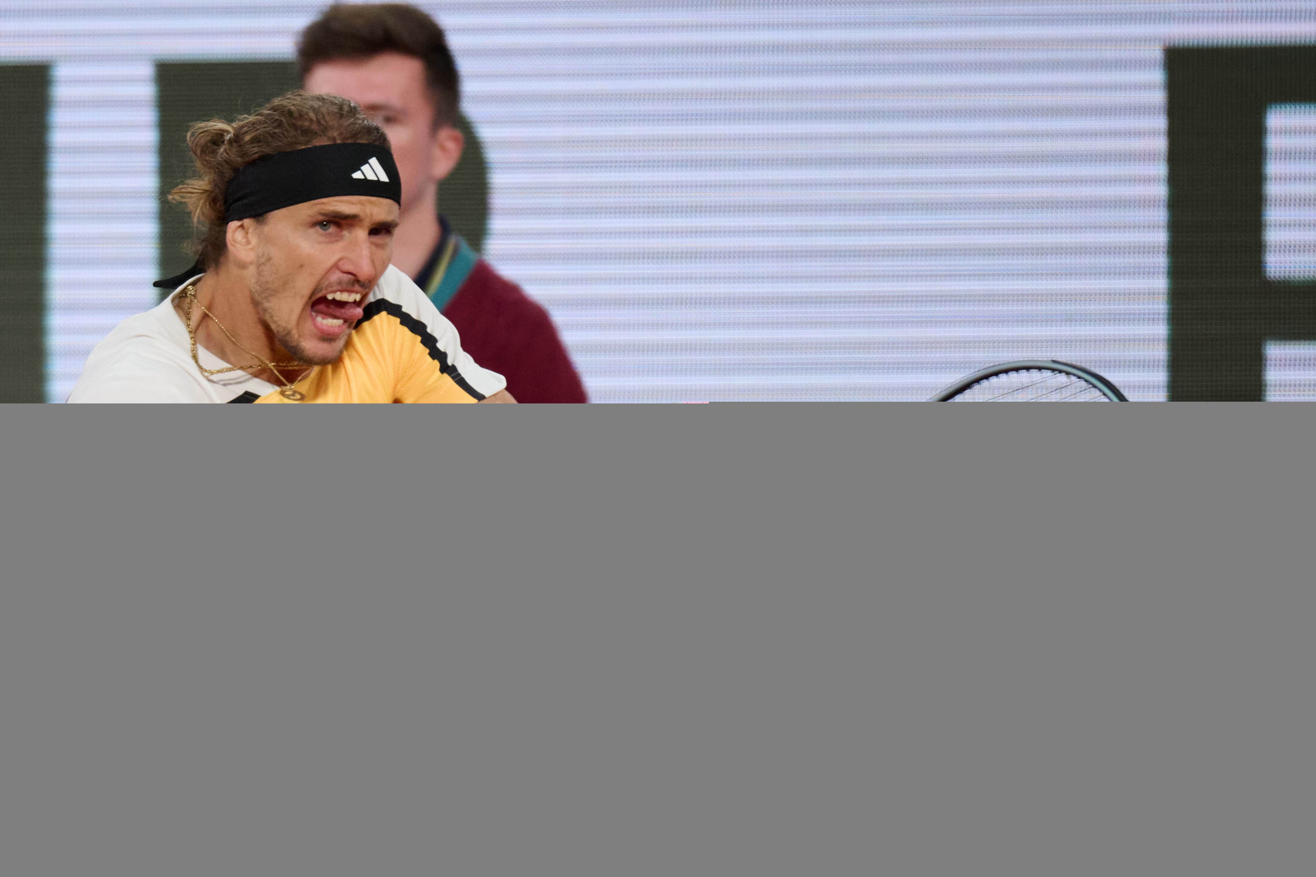 法网碾压年终总决赛，兹维列夫关键制胜