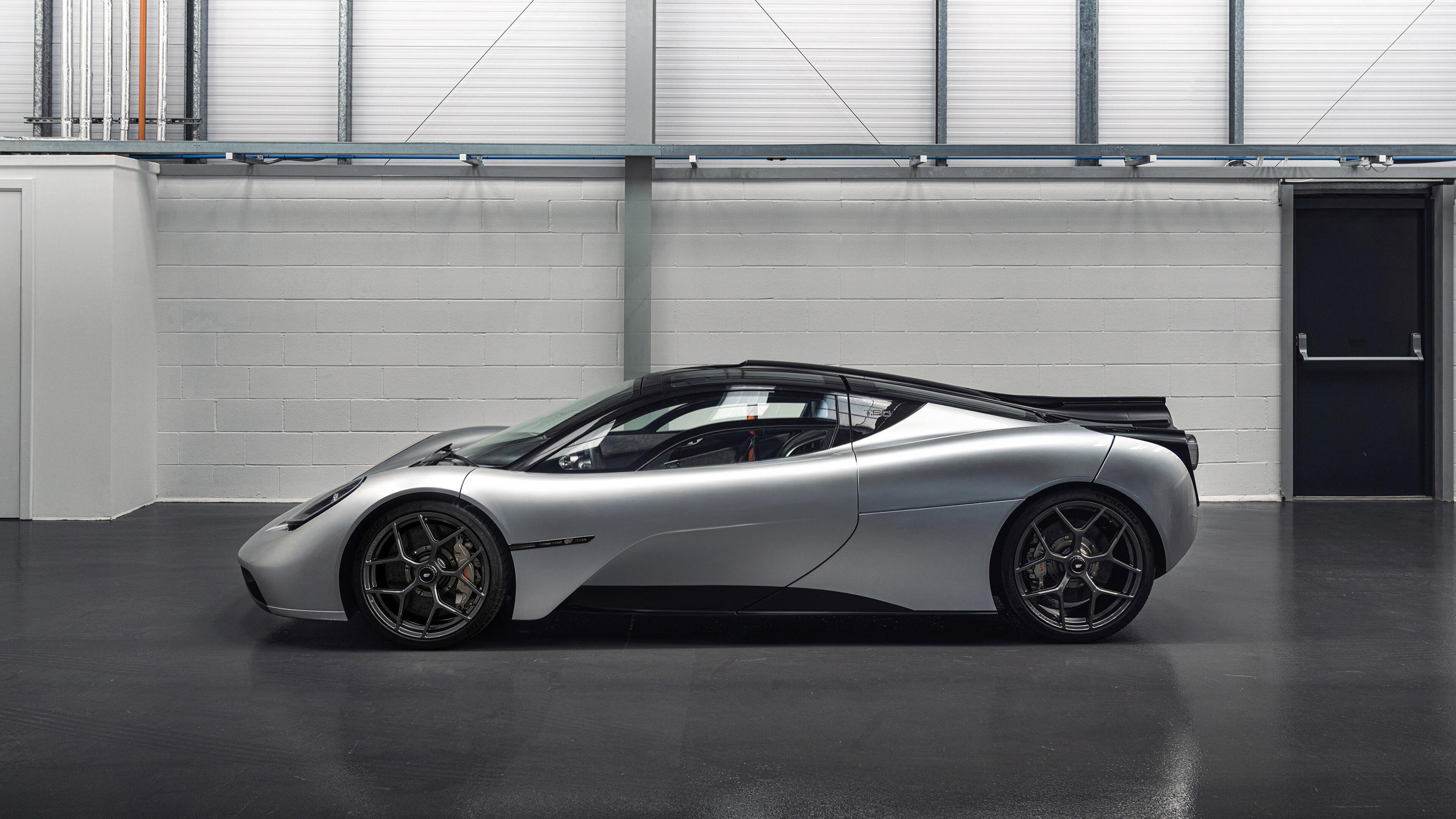 巅峰对决,凯尔特人东决关键战力克灰熊,铸就传奇