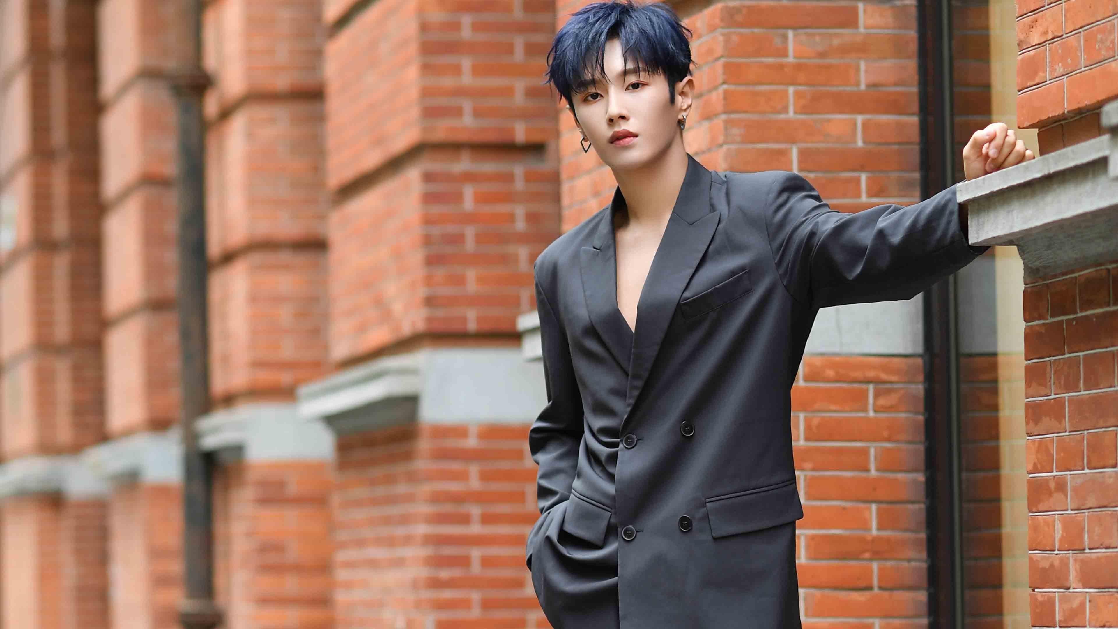 当个人英雄主义撞上战术铁壁,阿尔瓦雷斯的光芒为何刺不穿加纳的集体罗网?