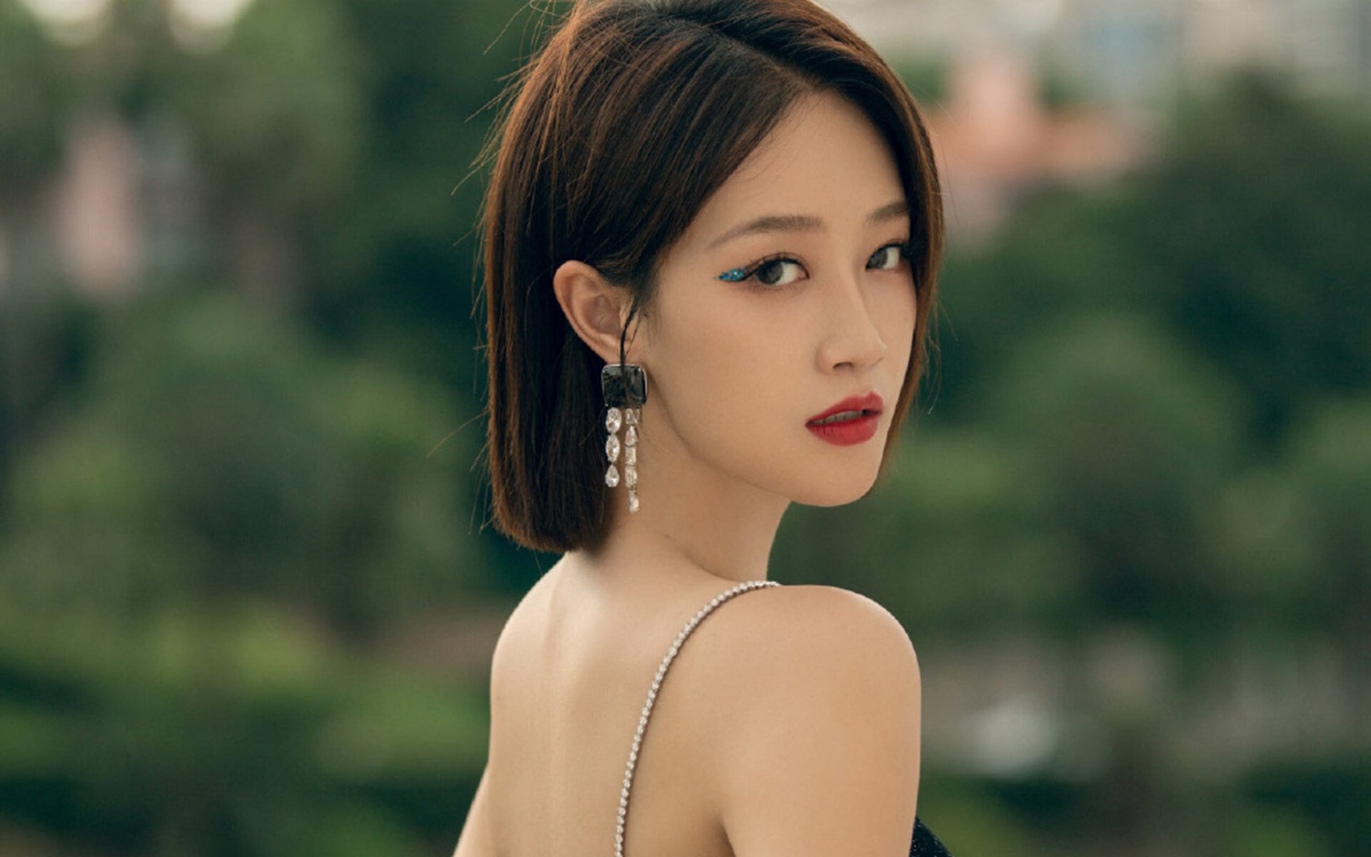 唯一性的双城记，当波兰火焰与德国心脏同时跳动